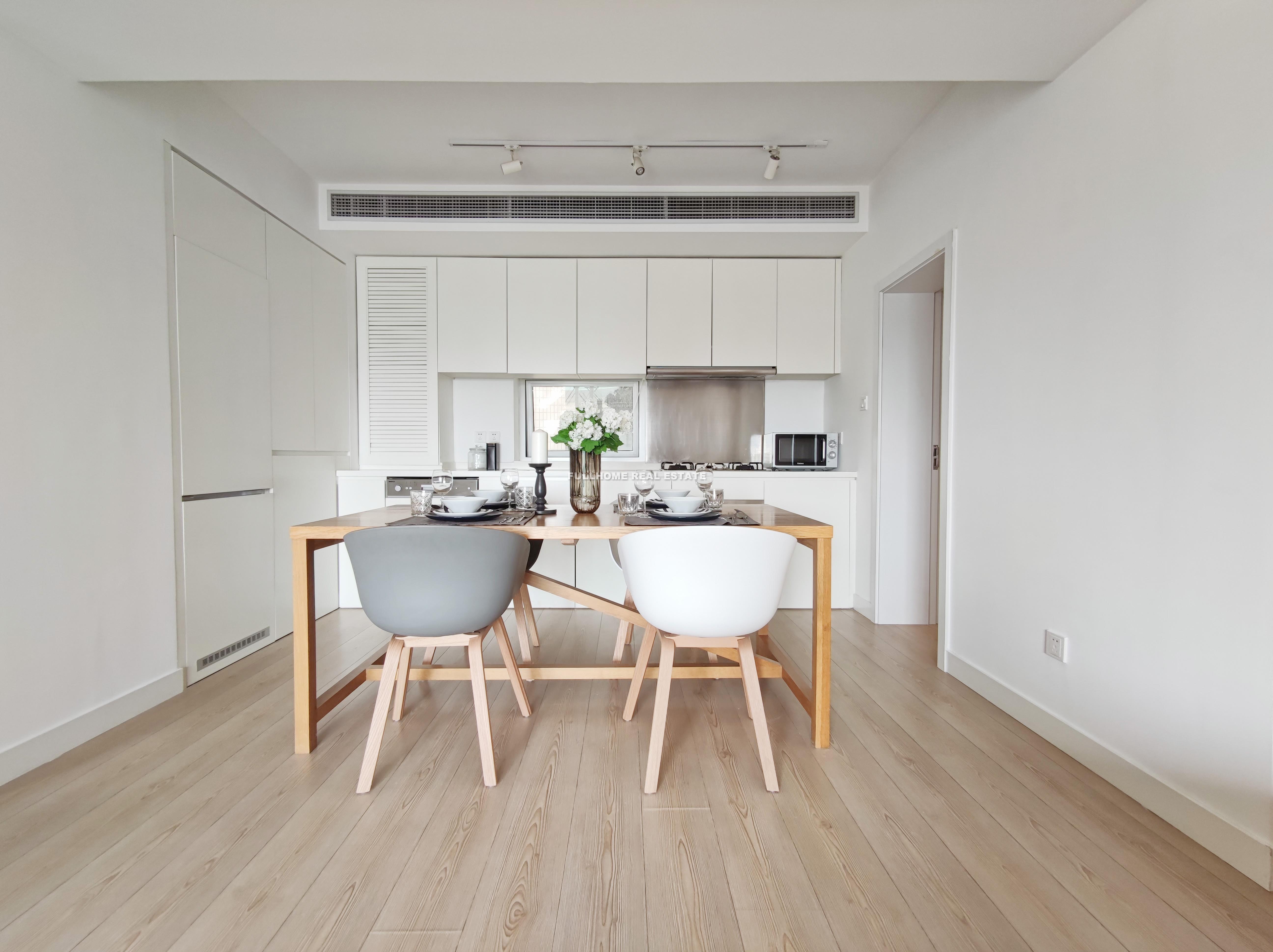 Ambassy Court - 2 bedroom apartment in Shanghai, FFC, Downtown