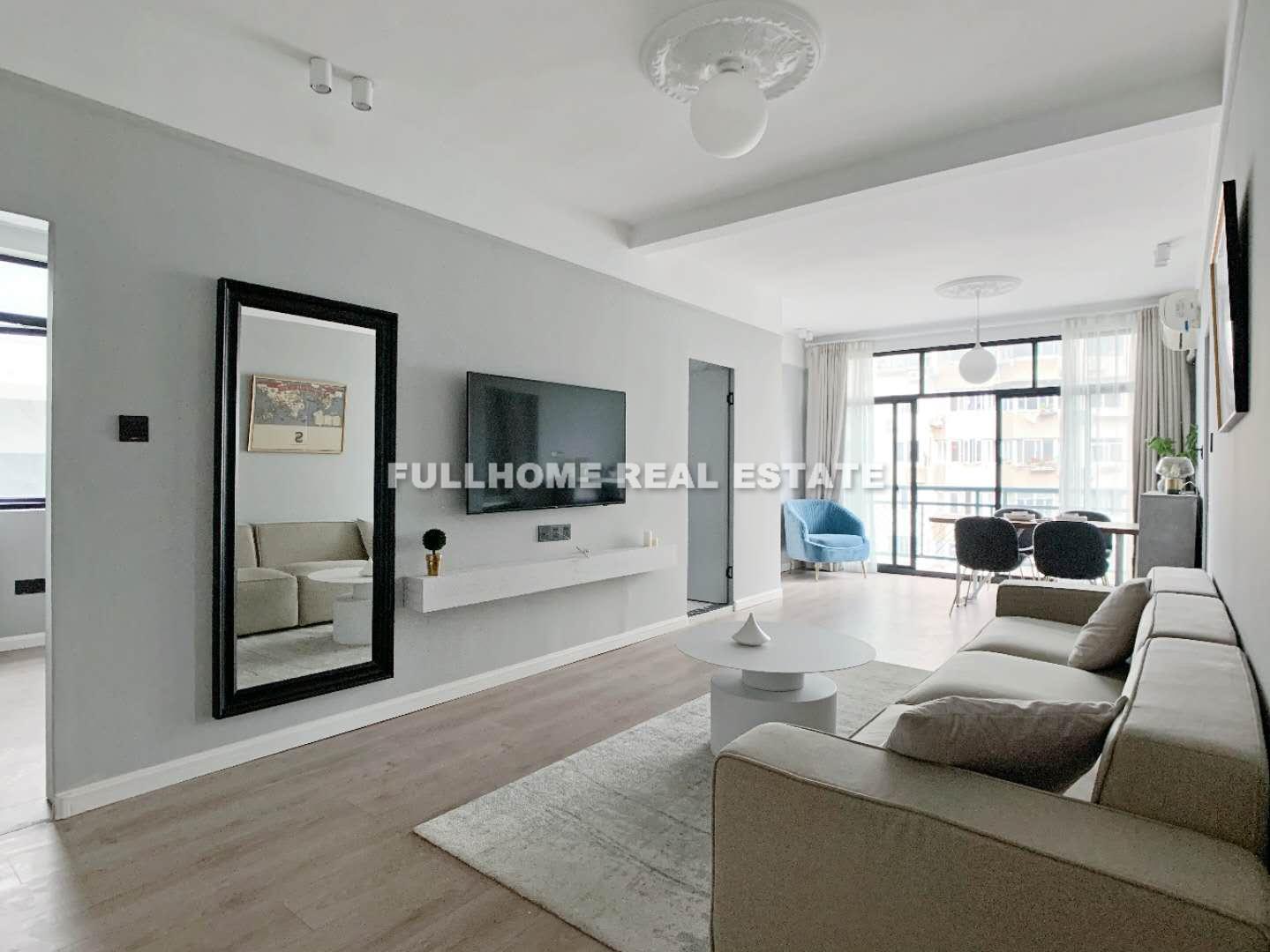 Same compound: Ju Xian Ge, 2 bedrooms in Shanghai