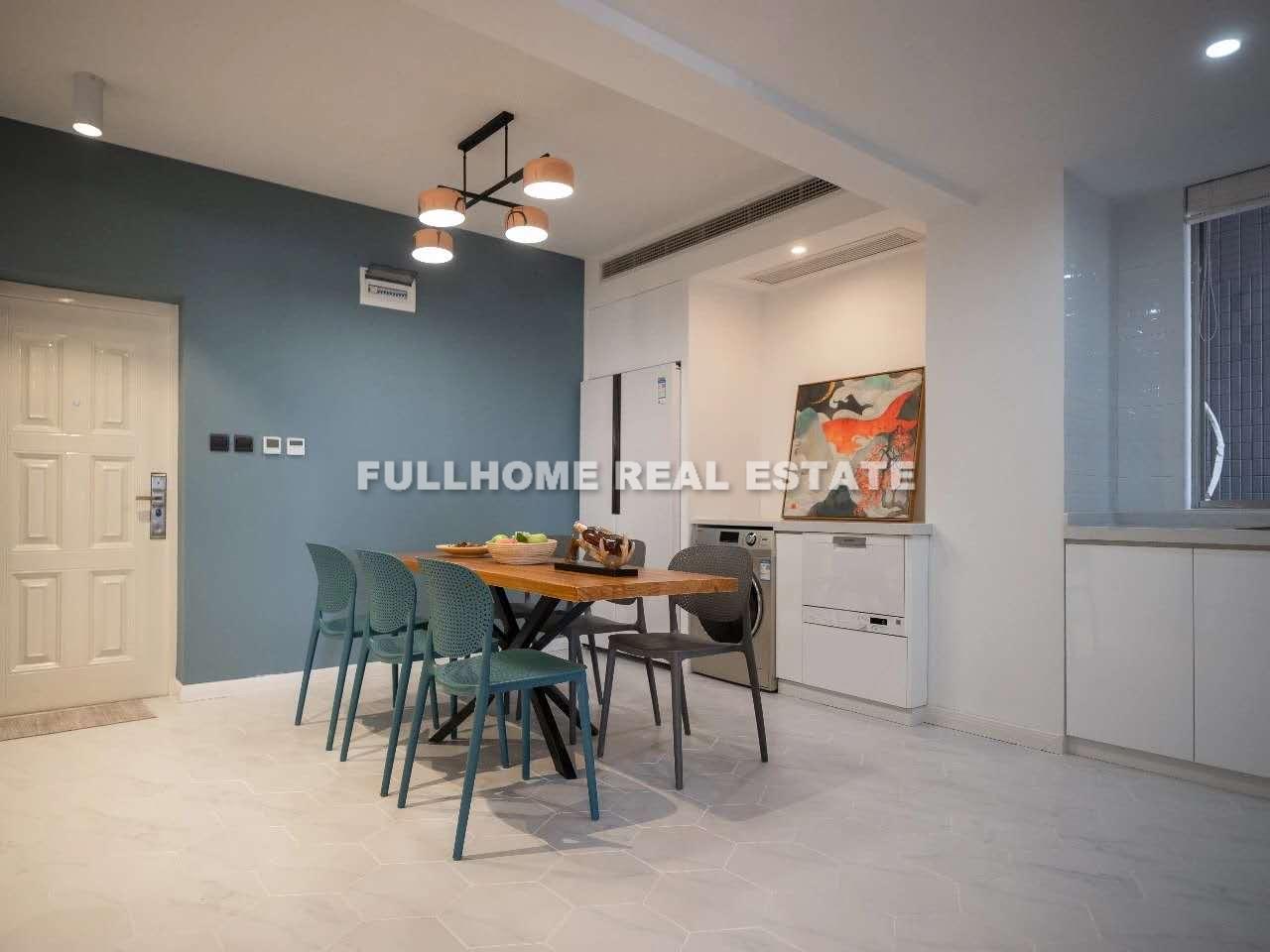 Zhaofeng Garden - 3 bedroom apartment in Shanghai, Zhongshan Park, Downtown