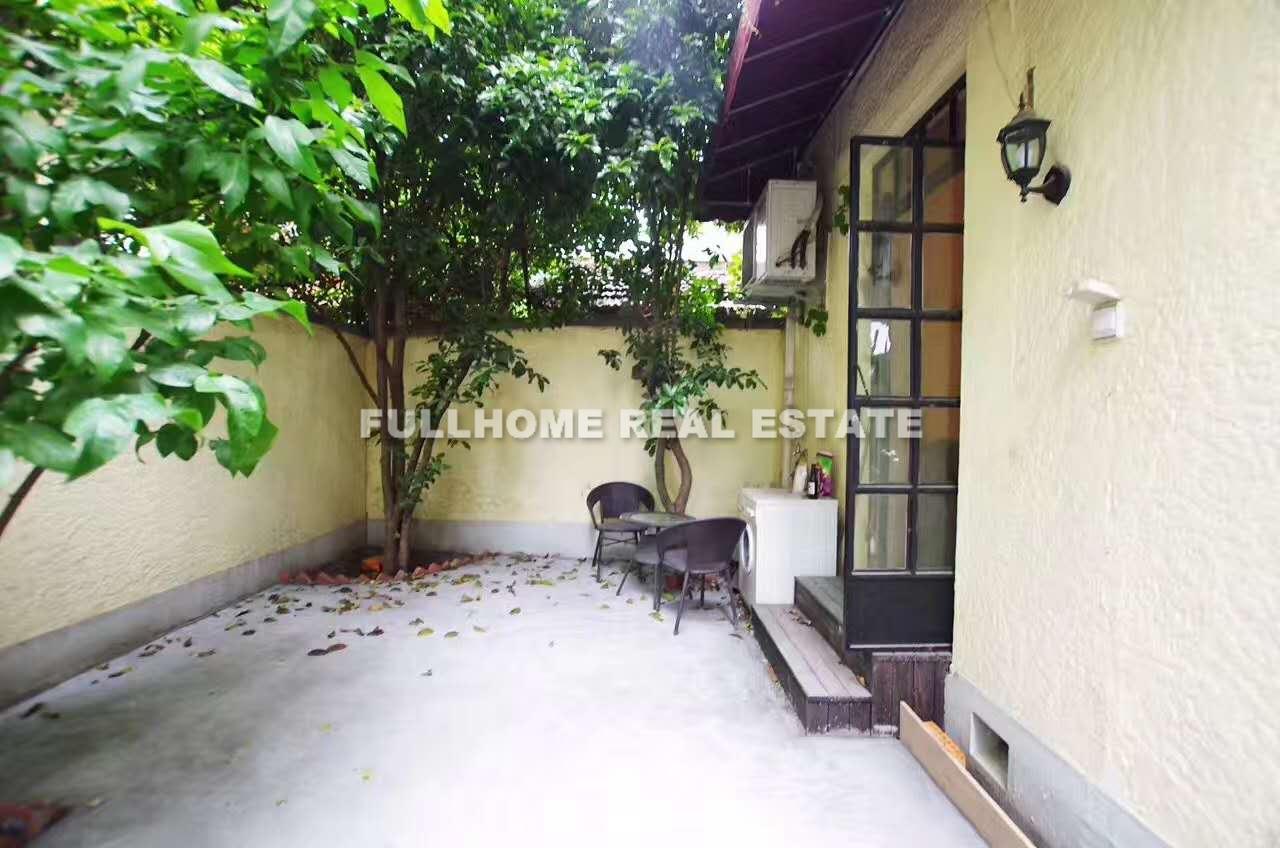 Lane1-500 Gaoan Road Old House - Interior view 3, Shanghai rental property