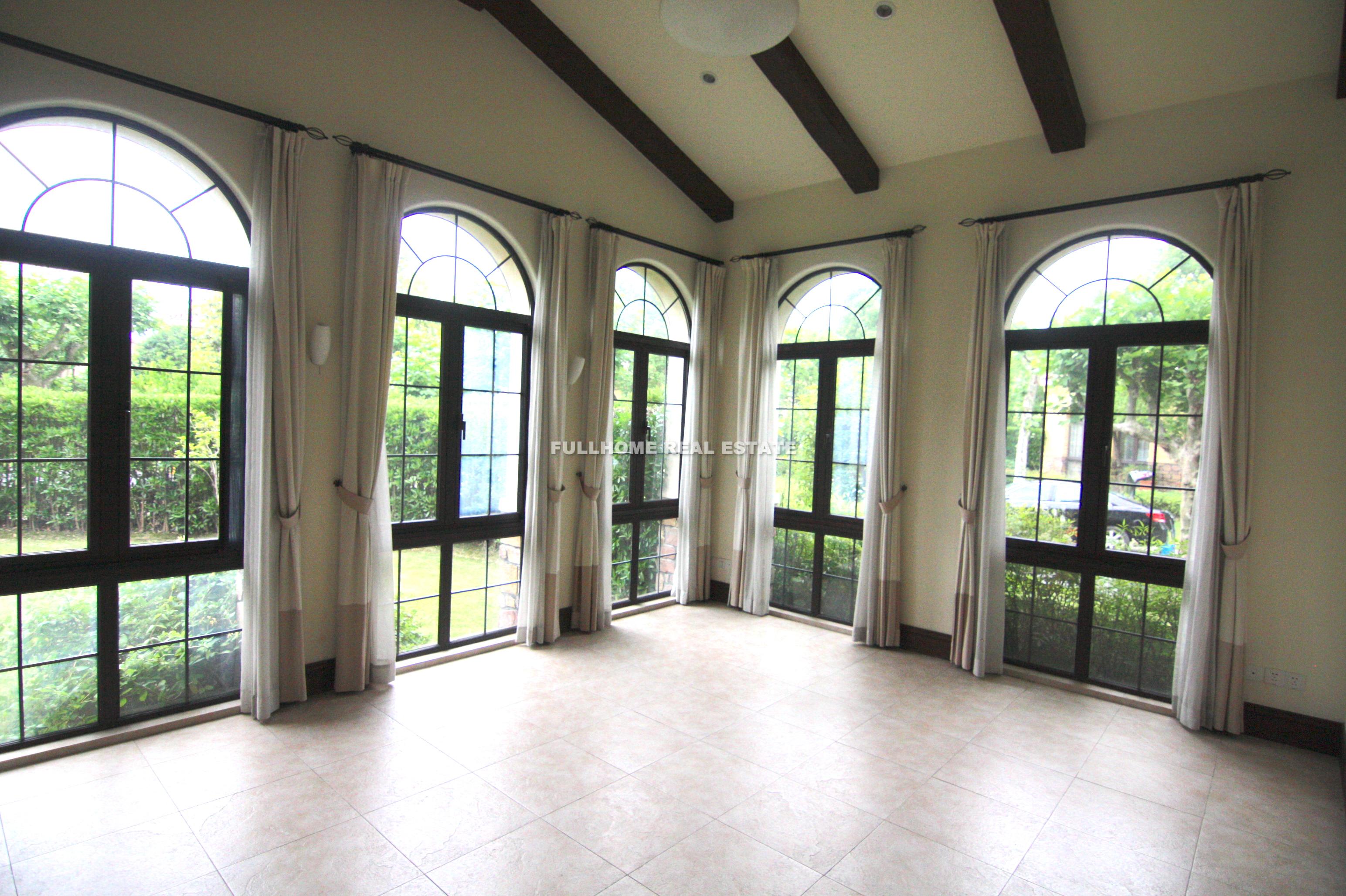 Rancho Santa Fe - 4 bedroom apartment in Shanghai, Minhang, Suburb