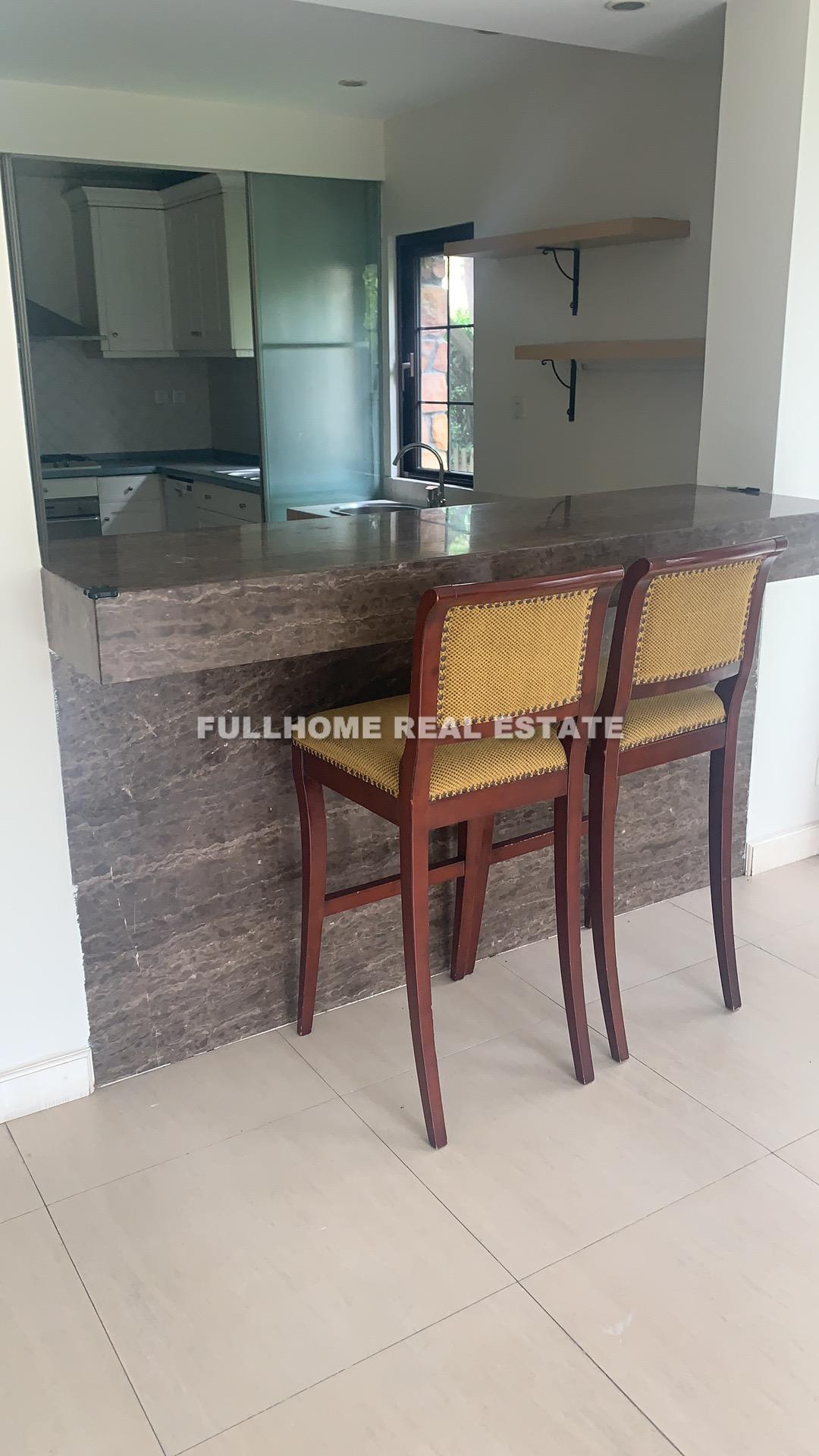 Rancho Santa Fe - 4 bedroom apartment in Shanghai, Minhang, Suburb