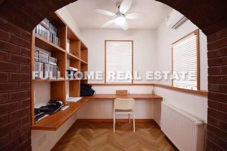 Lane 1-1200 Huashan Road Old House - Interior view 3, Shanghai rental property