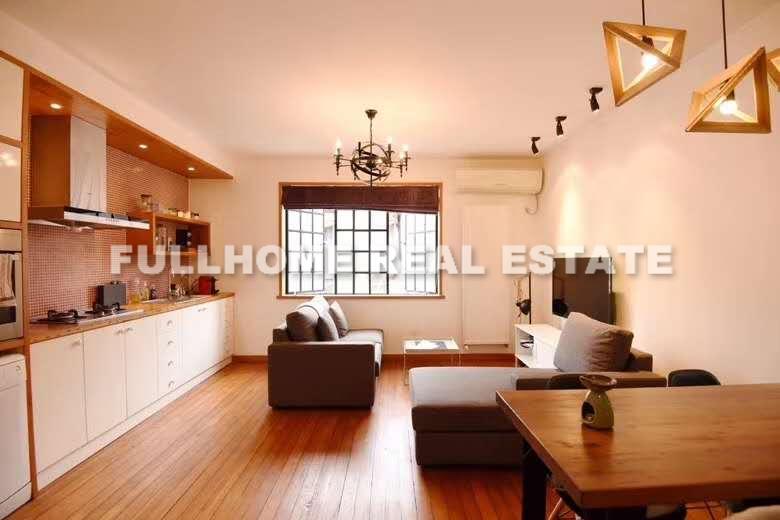 Lane 1-1200 Huashan Road Old House - 3 bedroom apartment in Shanghai, Xujiahui, Downtown