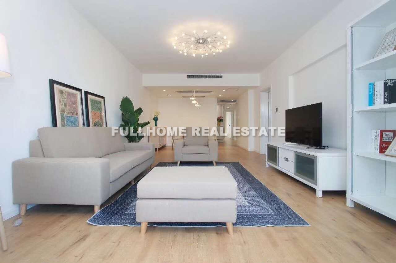 Edifice Apts - 2 bedroom apartment in Shanghai, Jing An, Downtown
