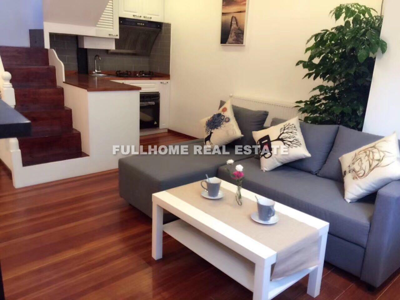 Same compound: Lane 626 Middle Fuxing Road Old House	, 2 bedrooms in Shanghai