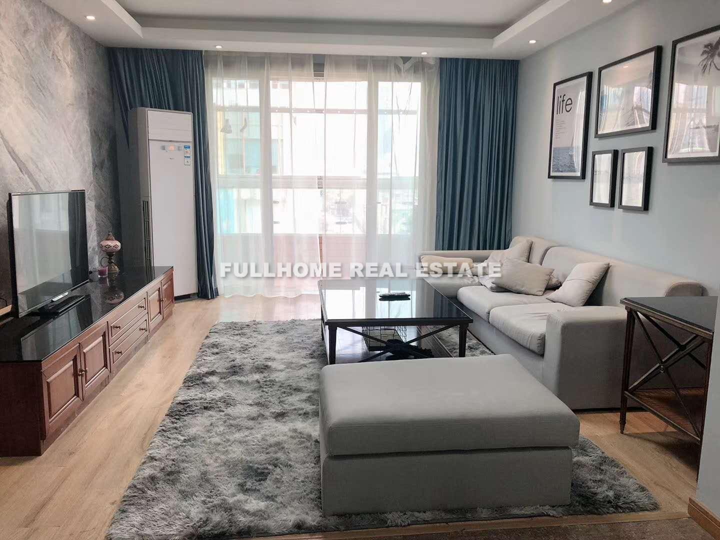 First Block - 2 bedroom apartment in Shanghai, Jing An, Downtown