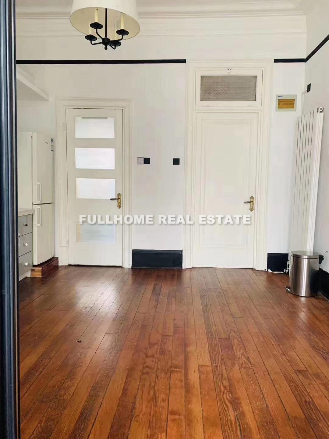 Lane 201-400 West Jianguo Road Old House  - 1 bedroom apartment in Shanghai, FFC, Downtown