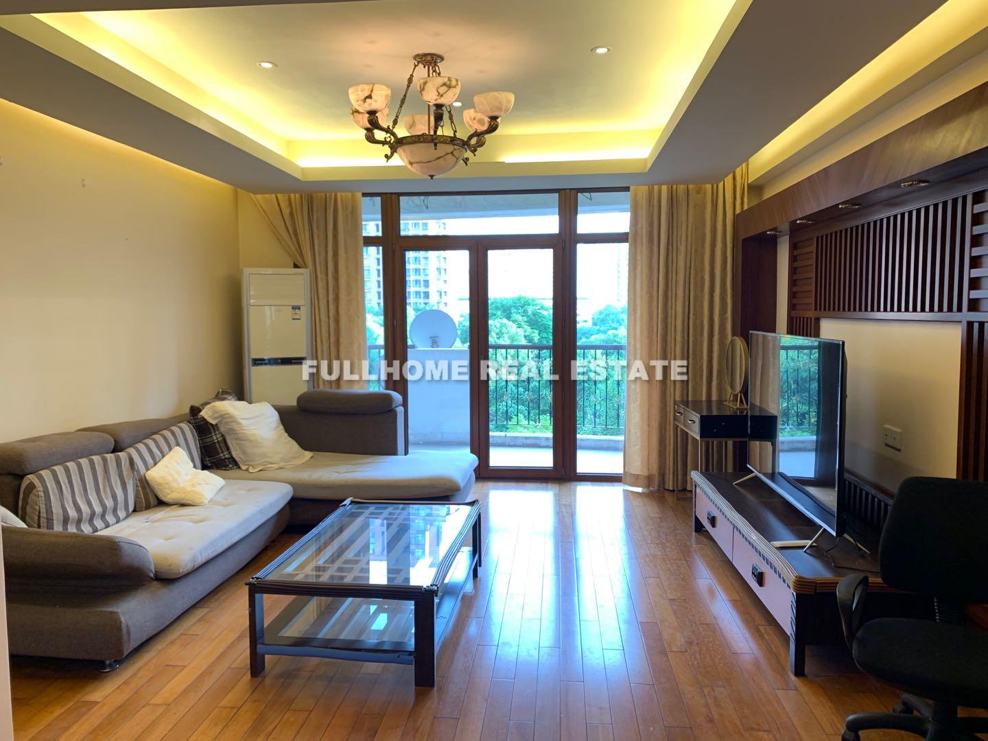 Gubei Central Garden - 3 bedroom apartment in Shanghai, Gubei, Hongqiao