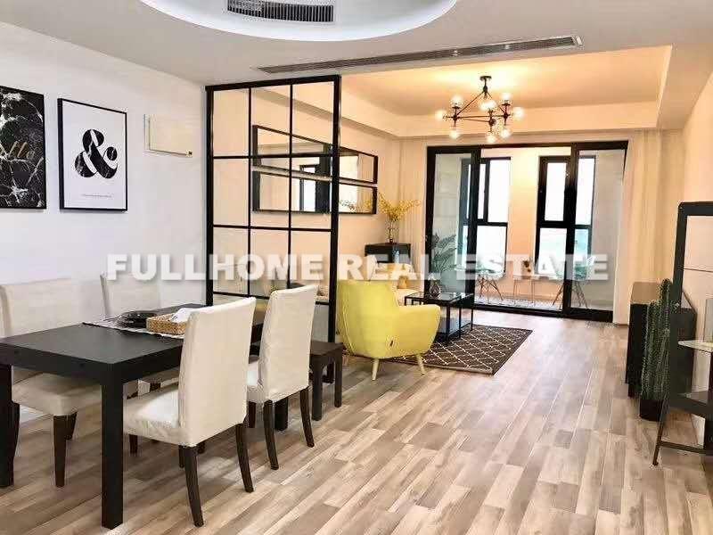 Shanghai Bay - 2 bedroom apartment in Shanghai, Xujiahui, Downtown