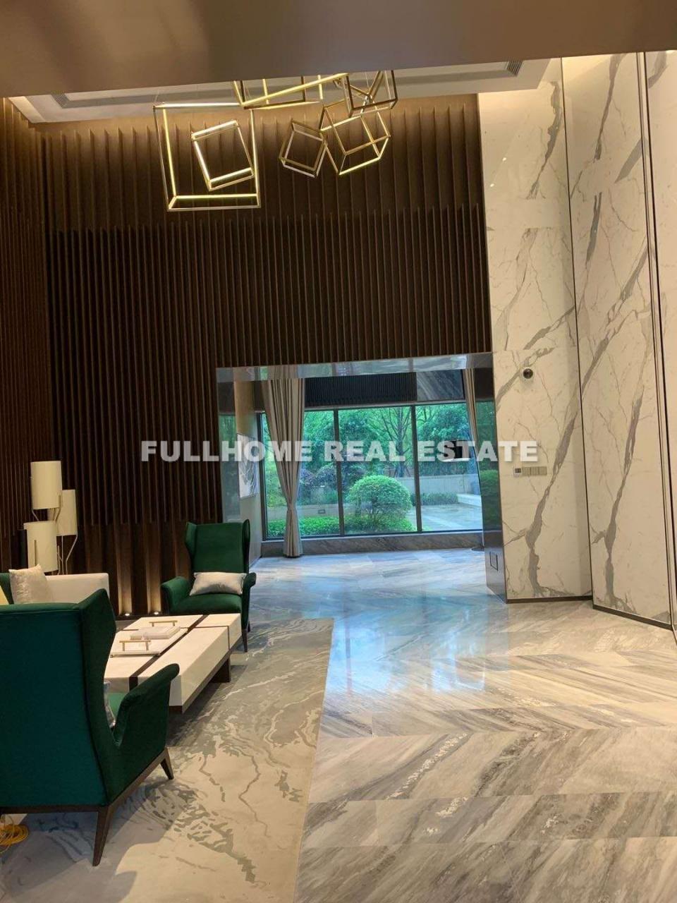 Regency Parksuites - 4 bedroom apartment in Shanghai, Century Park and Lianyang, Pudong