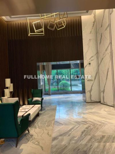 Same compound: Regency Parksuites, 4 bedrooms in Shanghai