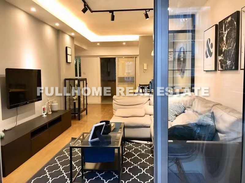 Same compound: Fuming Apartment, 2 bedrooms in Shanghai