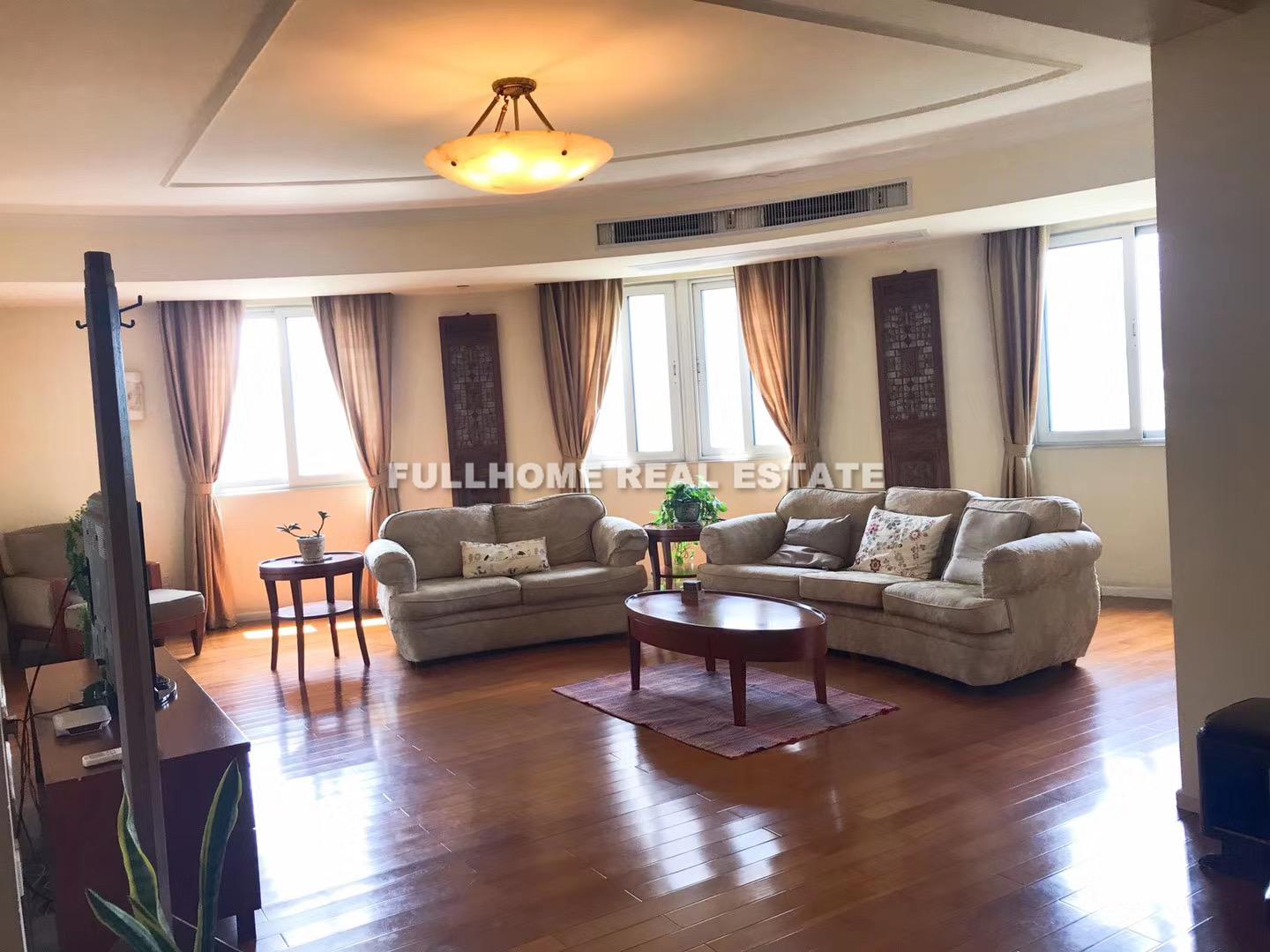 Baroque Palace - 3 bedroom apartment in Shanghai, FFC, Downtown