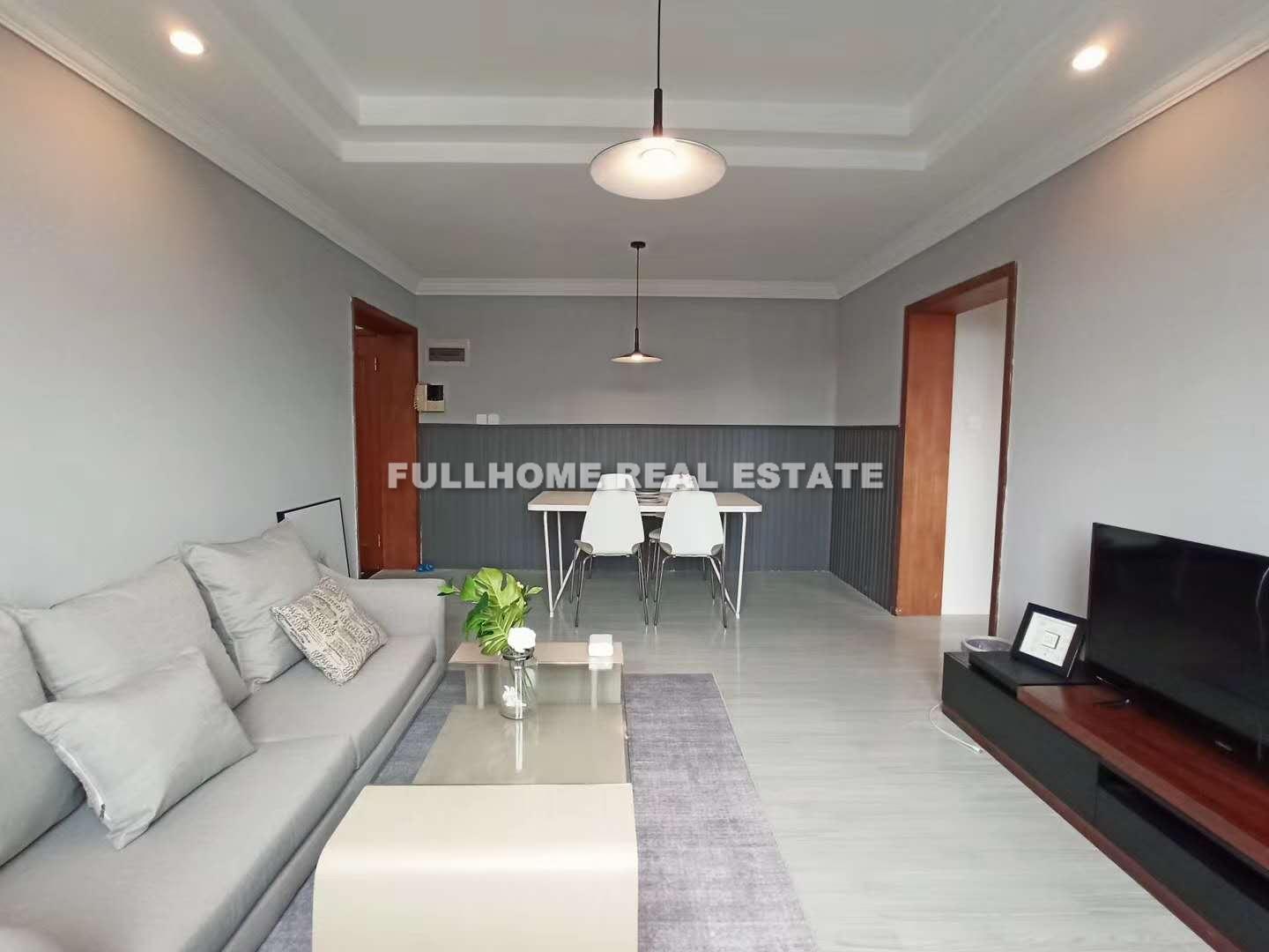 Xuhui Garden - 2 bedroom apartment in Shanghai, Xujiahui, Downtown
