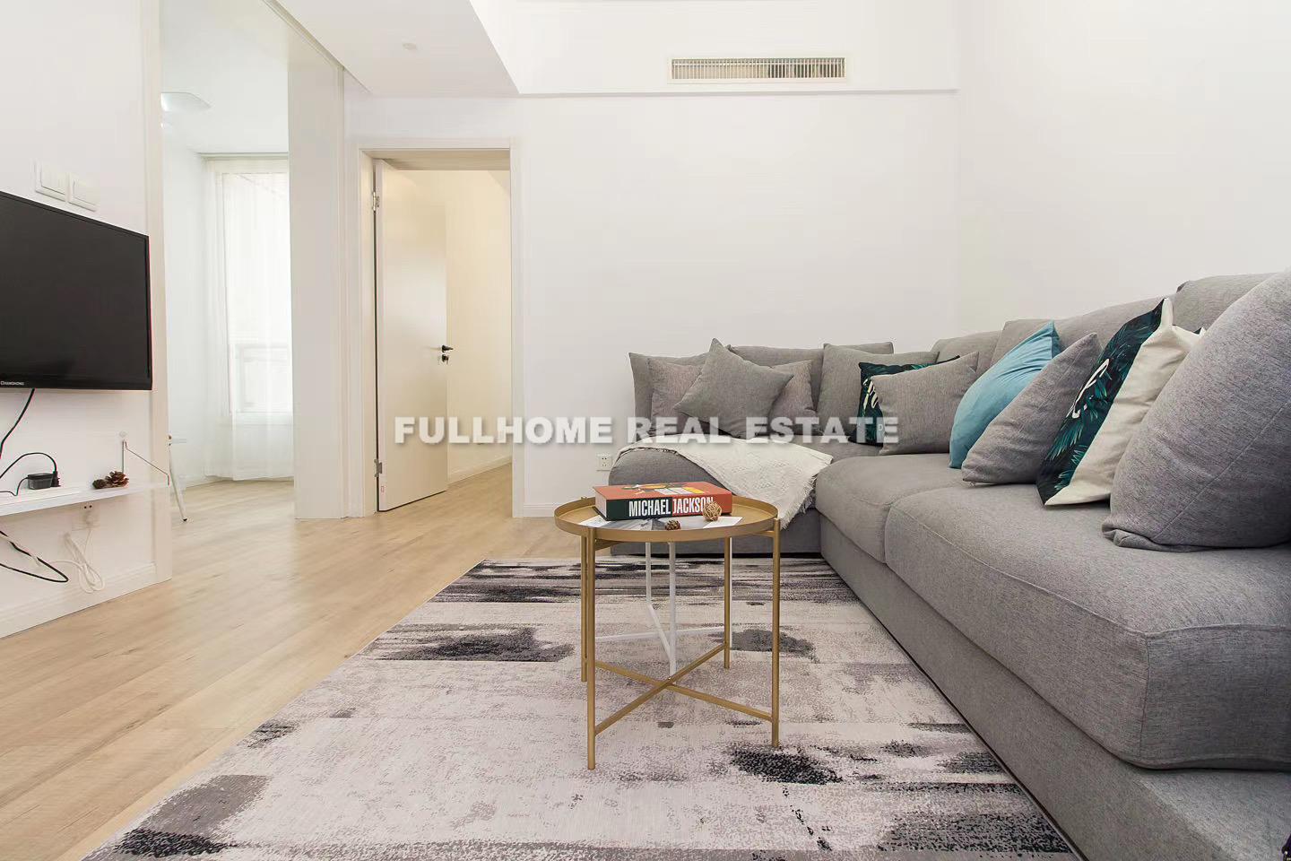 Top Of City - 2 bedroom apartment in Shanghai, People Square, Downtown