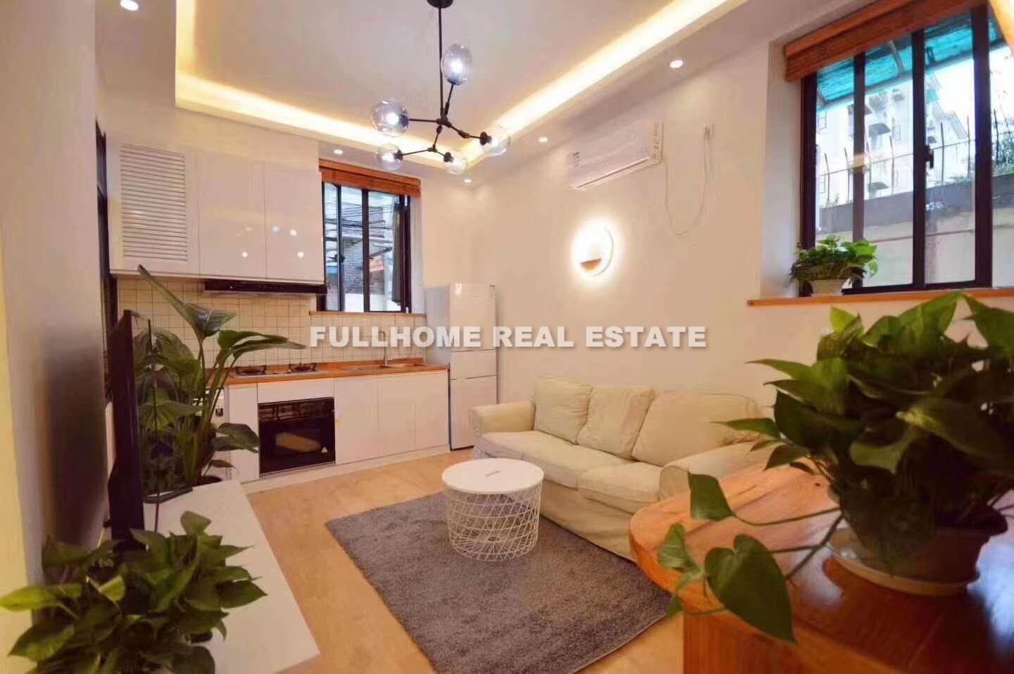 Lane 1-300 Jiashan Road Old House - 1 bedroom apartment in Shanghai, , 