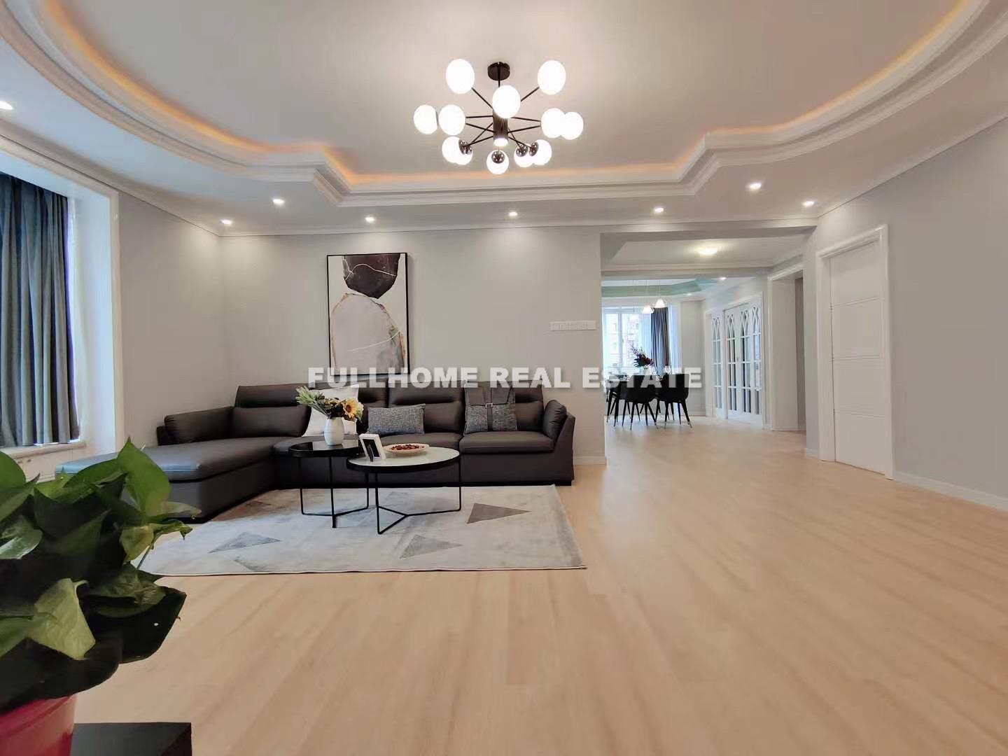 Lane 1-1200 Huashan Road Old House - 3 bedroom apartment in Shanghai, Xujiahui, Downtown