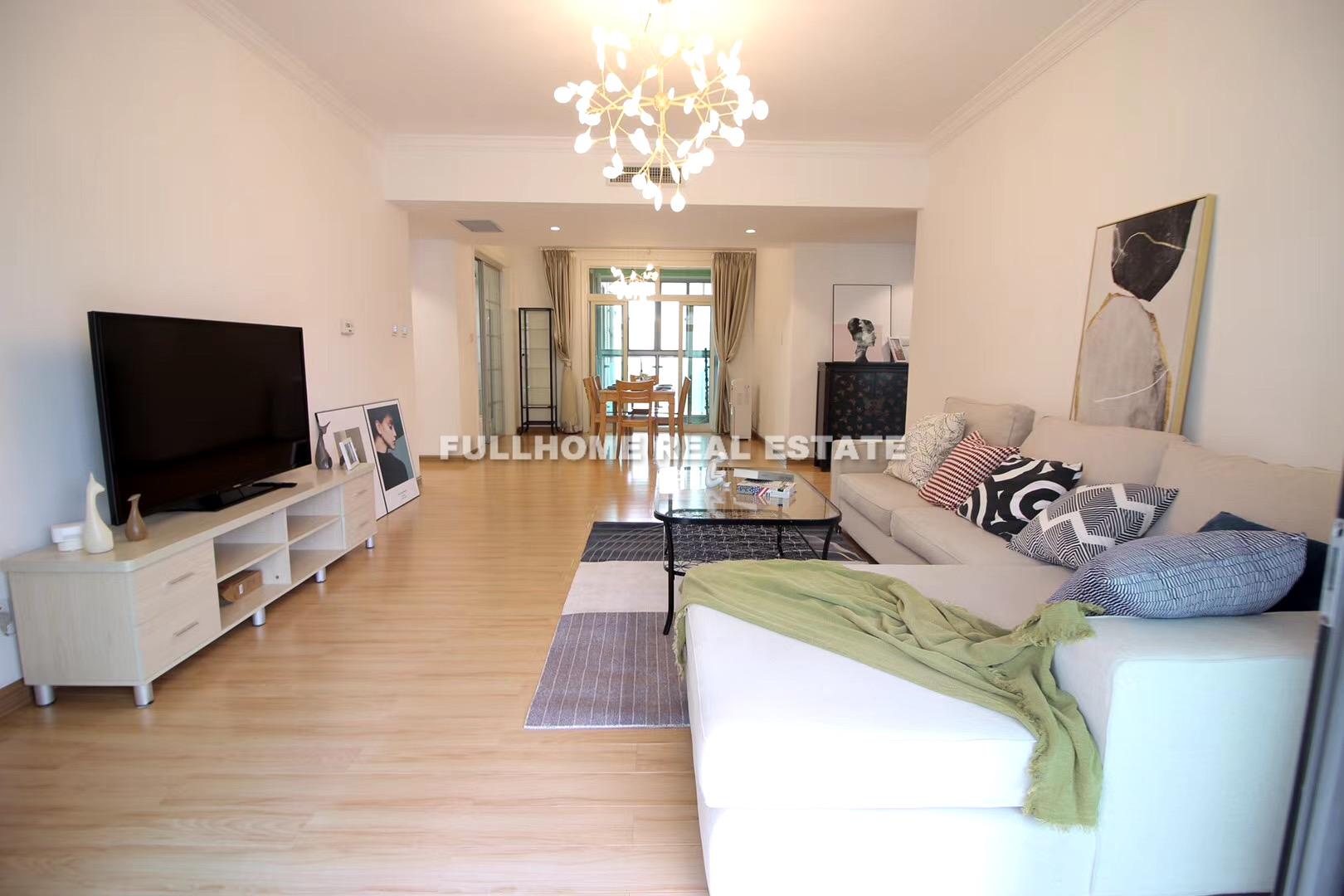 LaDoll International City - 4 bedroom apartment in Shanghai, Jing An, Downtown