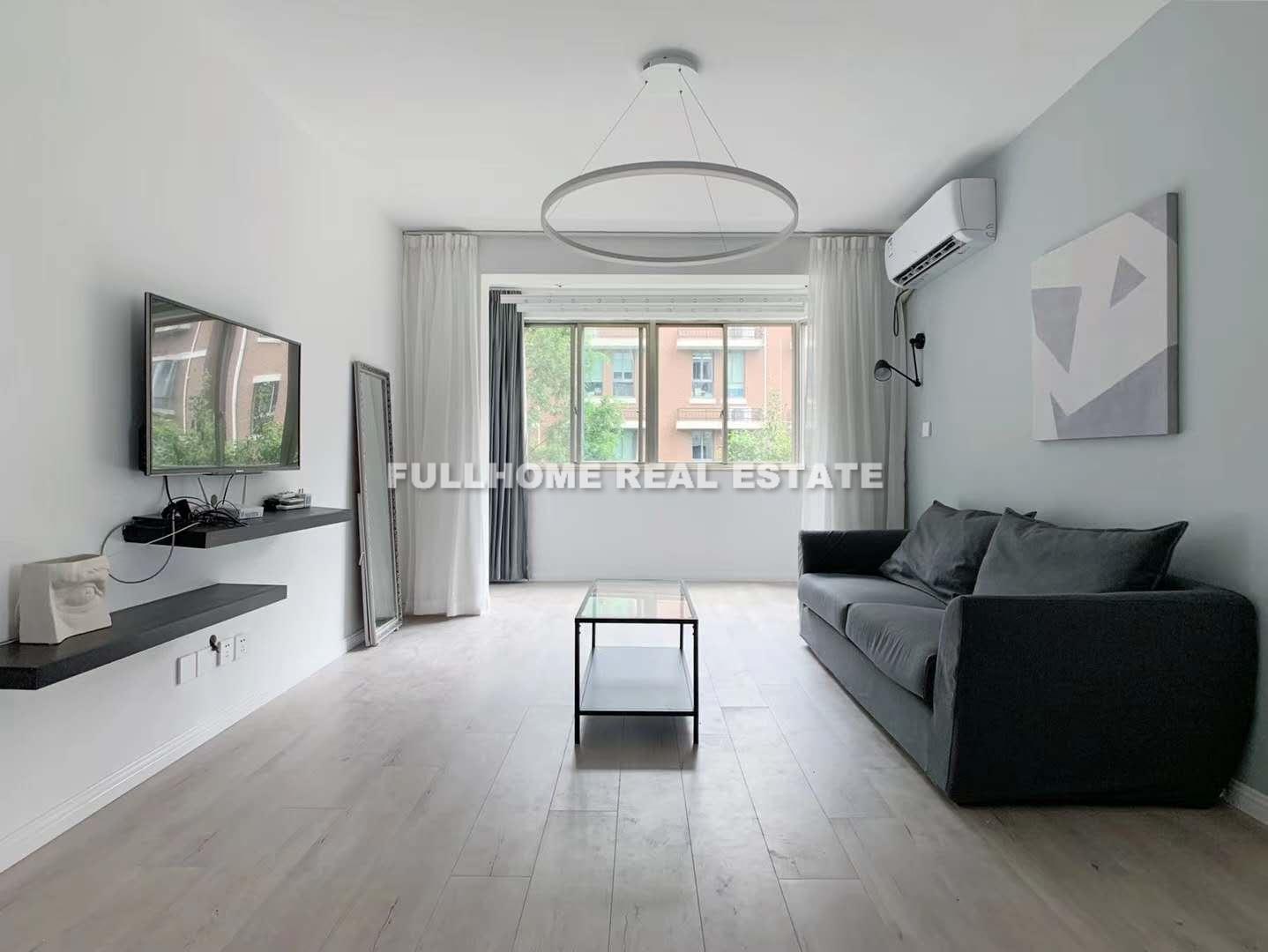 Yimin Apartment - 2 bedroom apartment in Shanghai, Downtown, Downtown