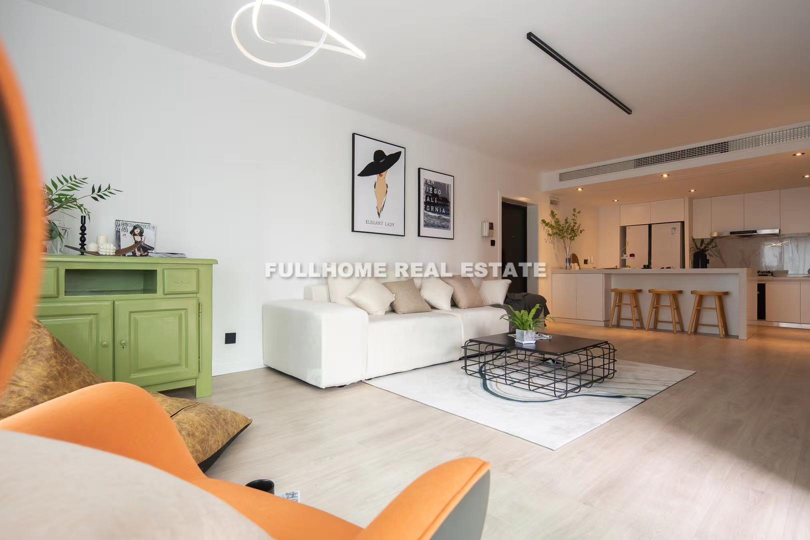 The Courtyards - 3 bedroom apartment in Shanghai, Jing An, Downtown