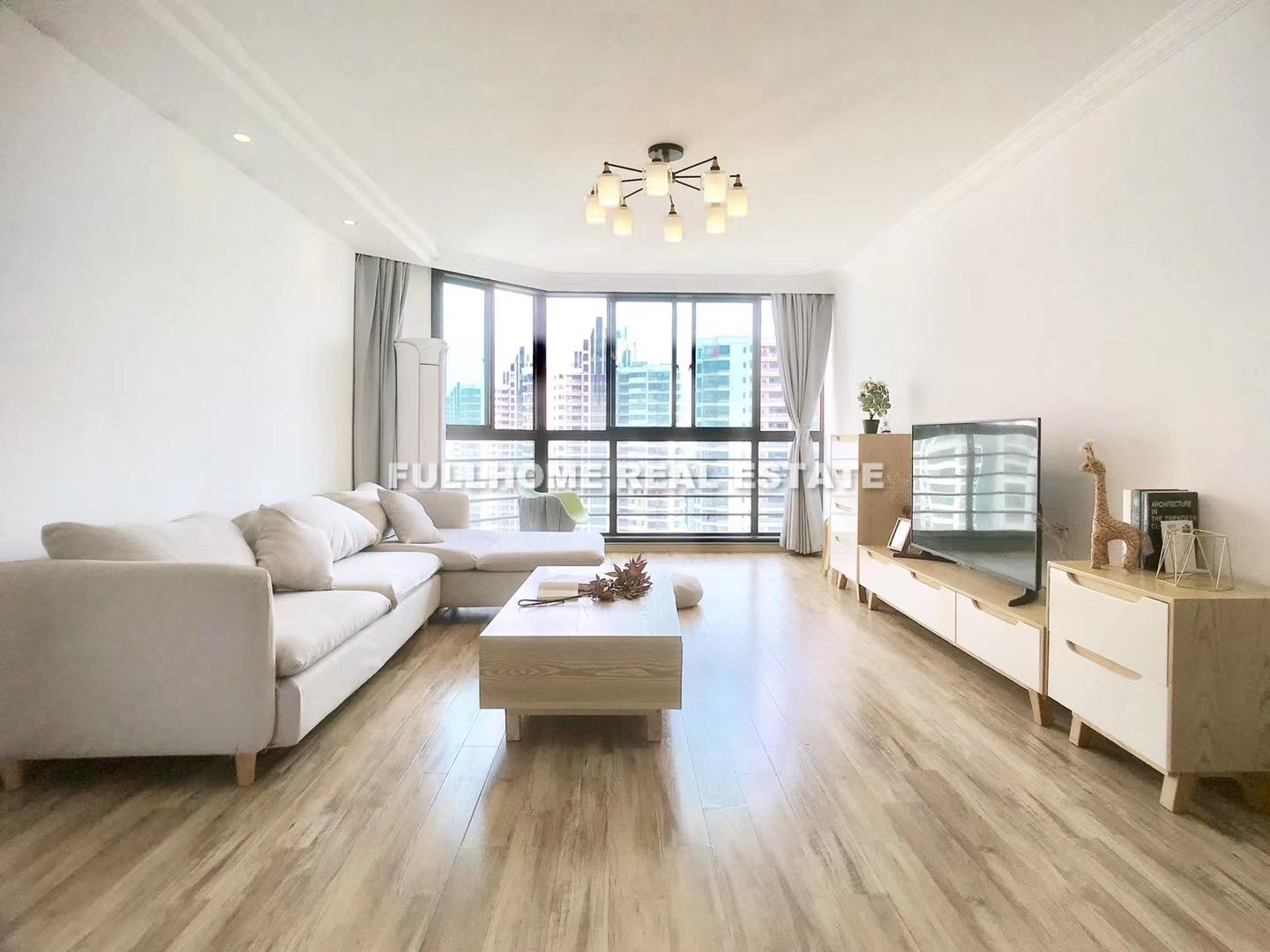 Zhong Yuan Liang Wan Cheng - 3 bedroom apartment in Shanghai, Putuo, Downtown