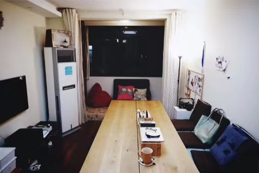 Lane1-500 Wuyuan Road Old House - 2 bedroom apartment in Shanghai, Xujiahui, Downtown