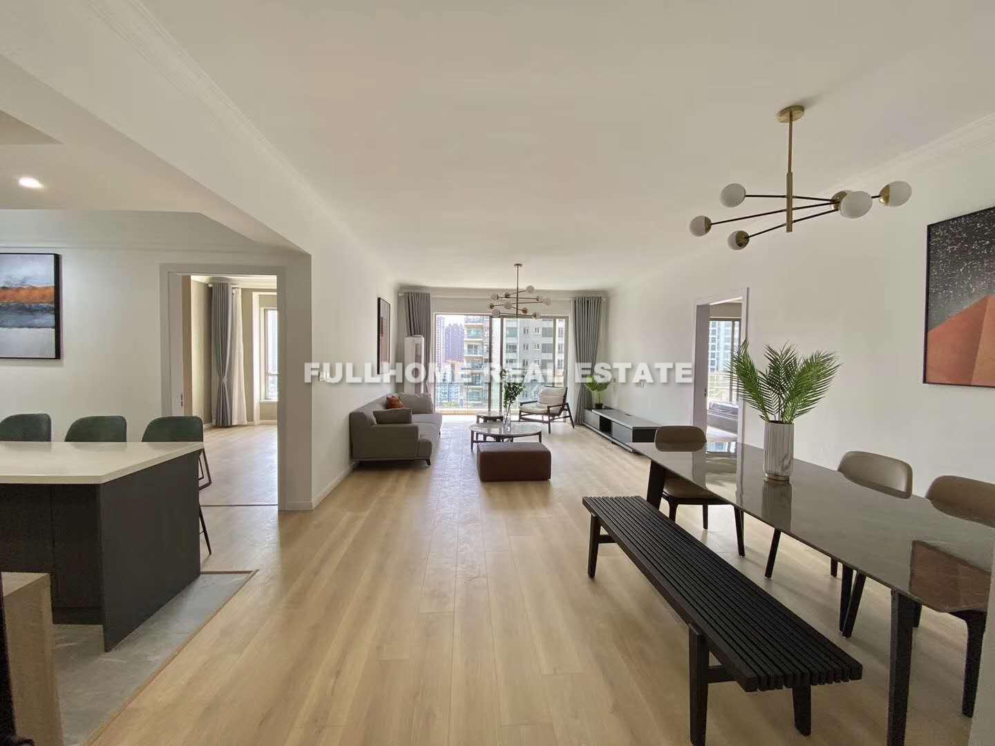 The Lakeville - 3 bedroom apartment in Shanghai, Xintiandi, Downtown