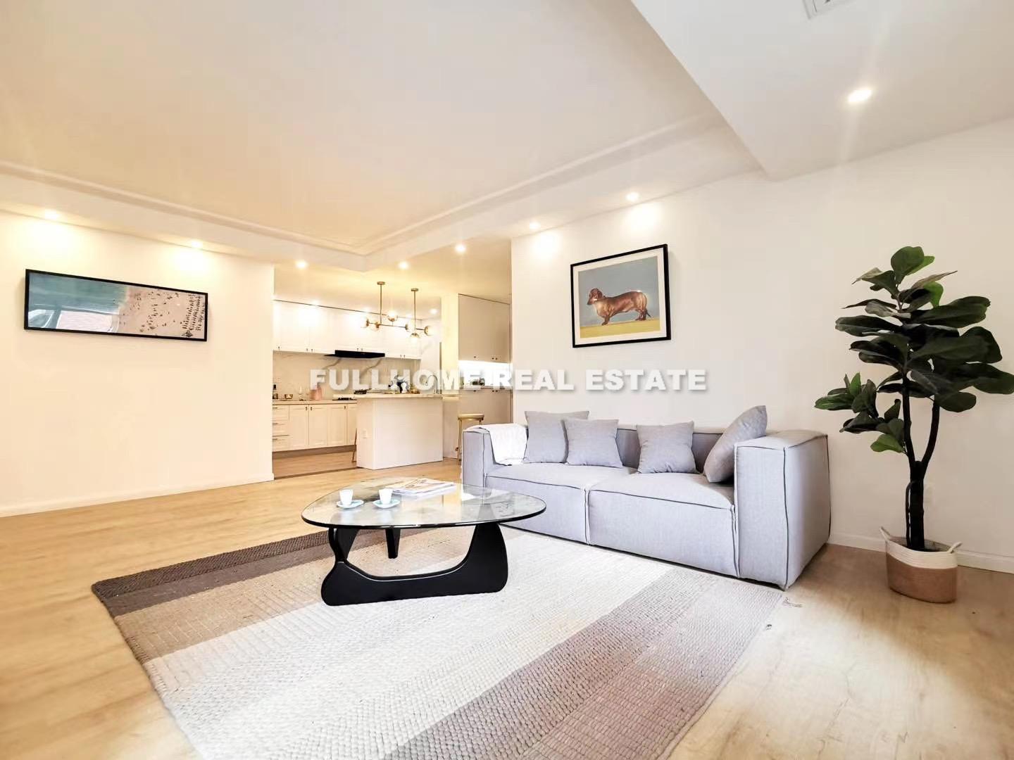 Tong Hui Apartment - 2 bedroom apartment in Shanghai, Xujiahui, Downtown