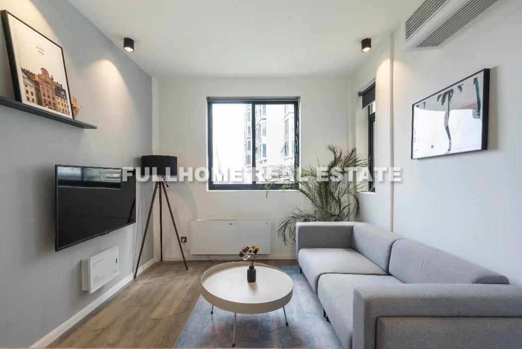 Lane 200-500 Zhenning Road Old House - 2 bedroom apartment in Shanghai, Jing An, Downtown
