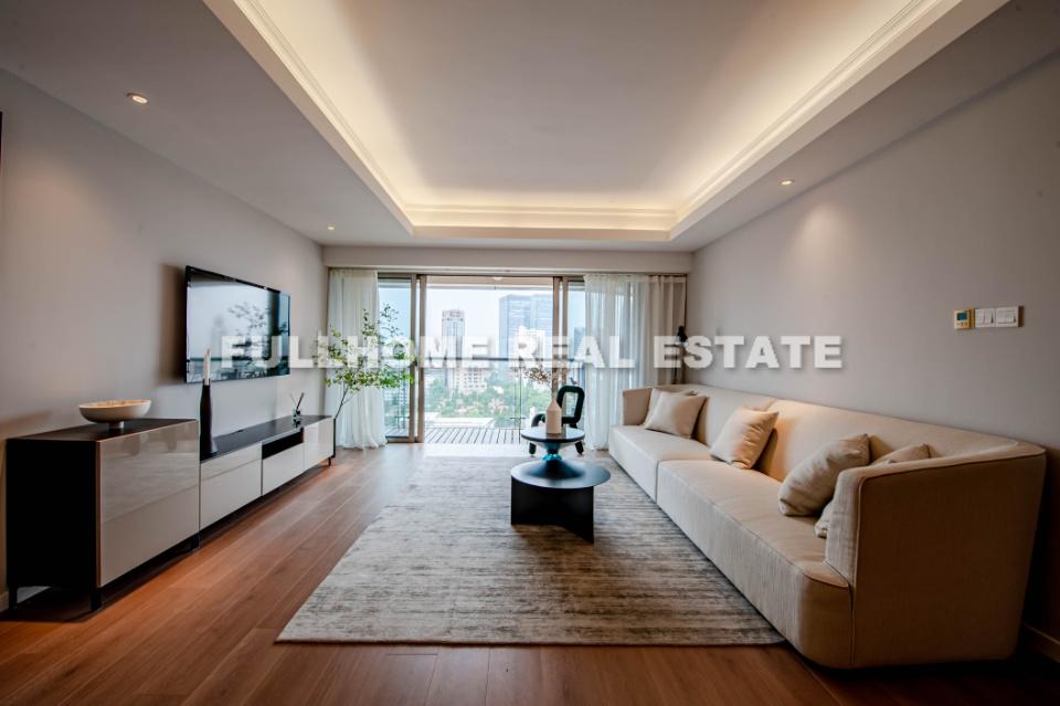 City Apartment - 3 bedroom apartment in Shanghai, FFC, Downtown