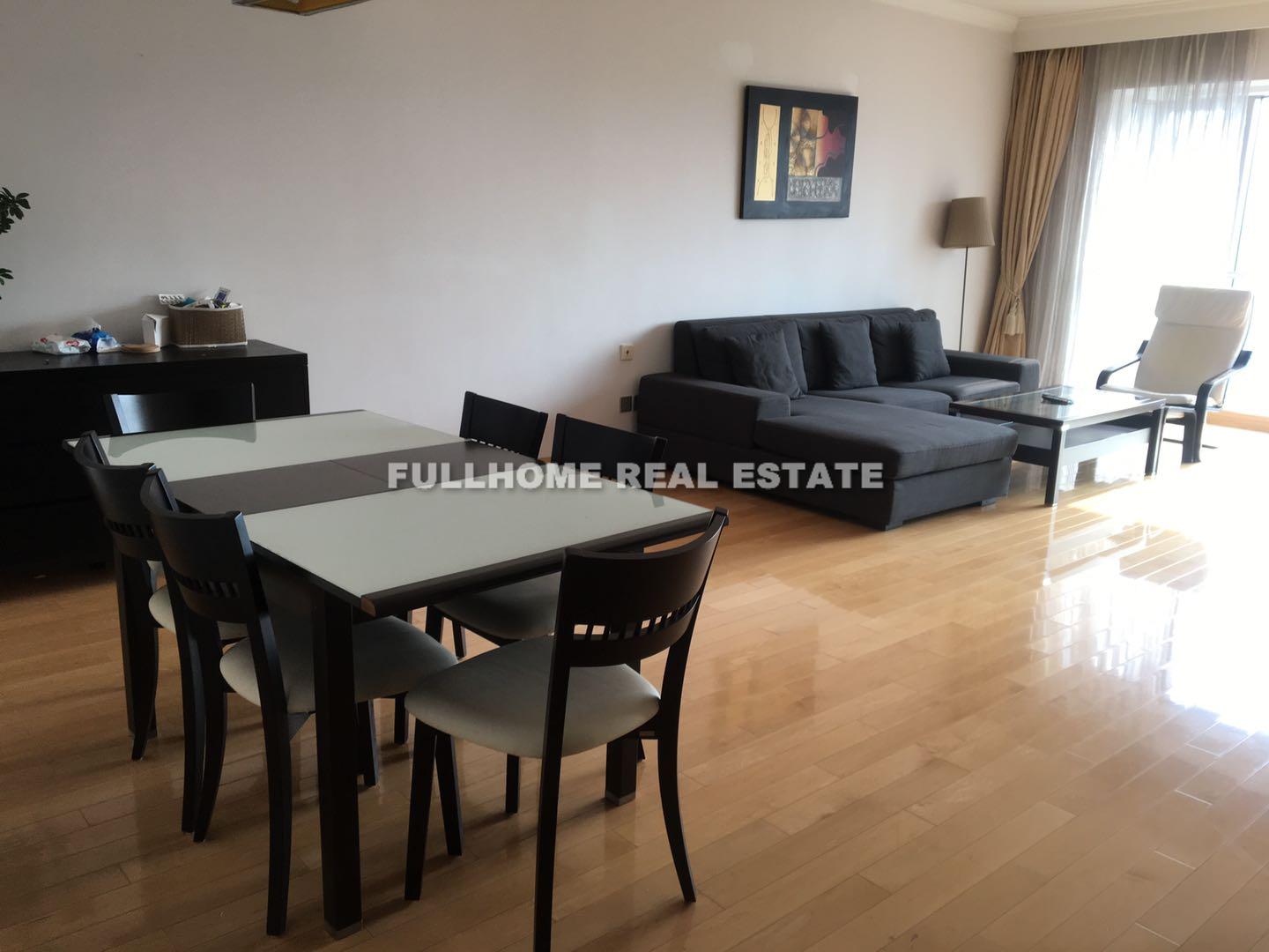 Shimao Riviera Garden - 2 bedroom apartment in Shanghai, Lujiazui, Pudong