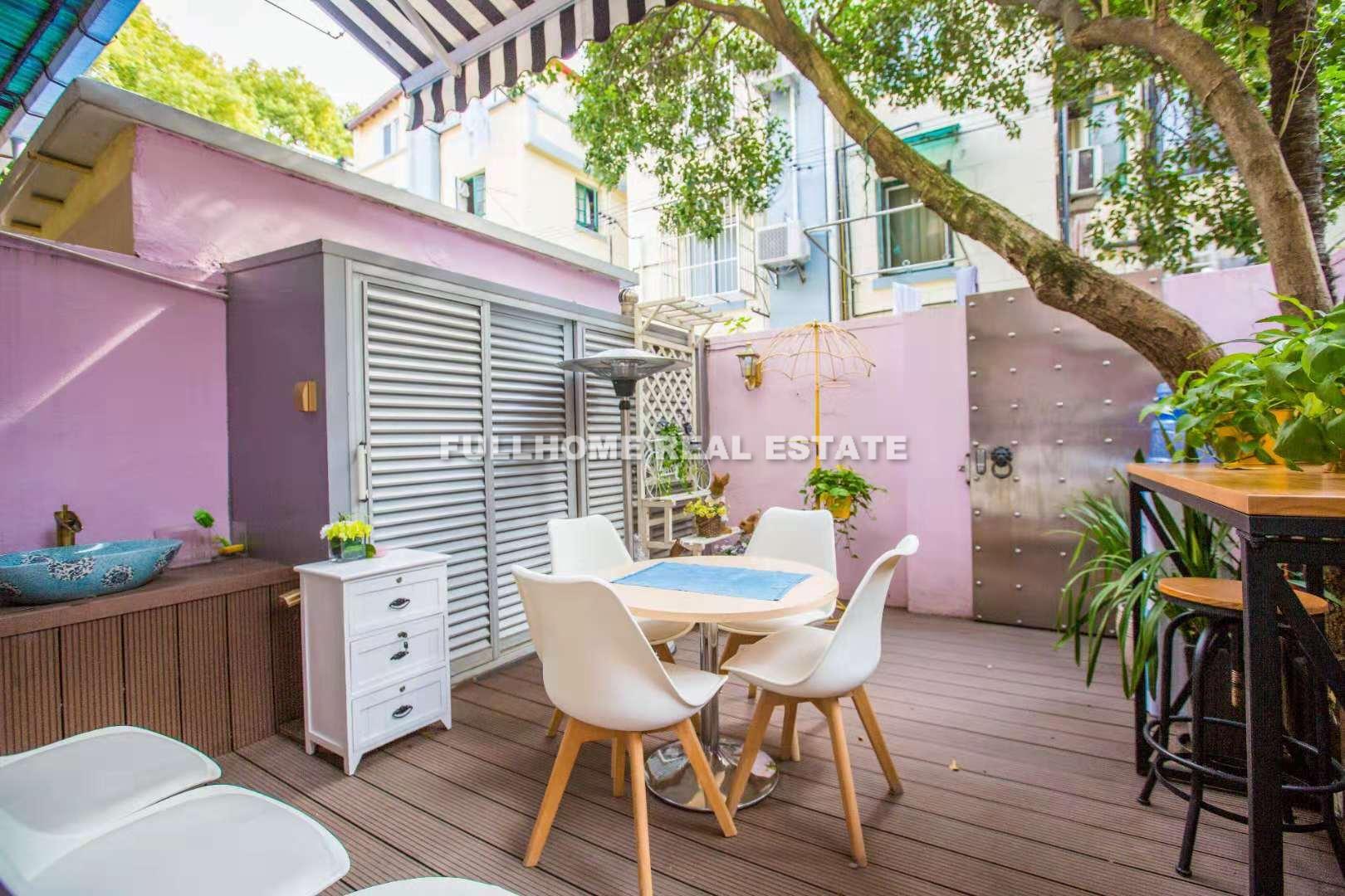 Lane 1-200 Yanqing Road Old House - 5 bedroom apartment in Shanghai, FFC, Downtown
