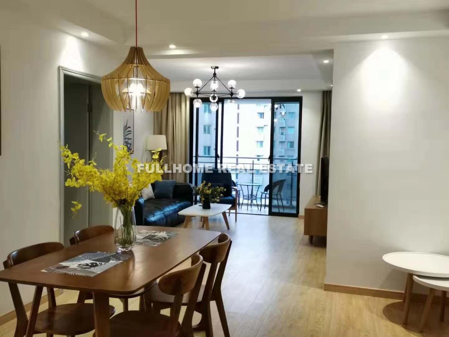 Huangpu Garden - 2 bedroom apartment in Shanghai, People Square, Downtown
