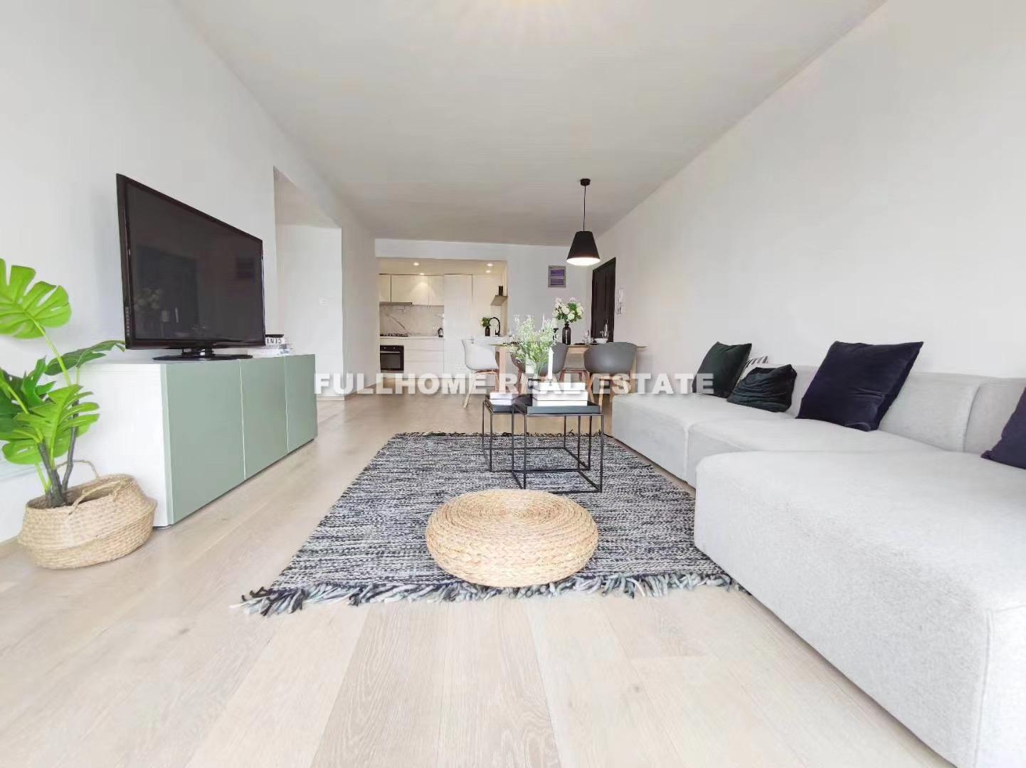 The Courtyards - 3 bedroom apartment in Shanghai, Jing An, Downtown