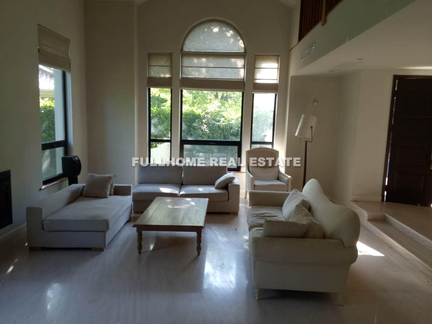 Similar property: Risen Garden, 5 bedrooms, 383 sqm in Shanghai