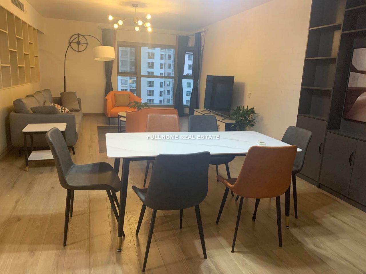 8 Park Avenue - 3 bedroom apartment in Shanghai, Jing An, Downtown