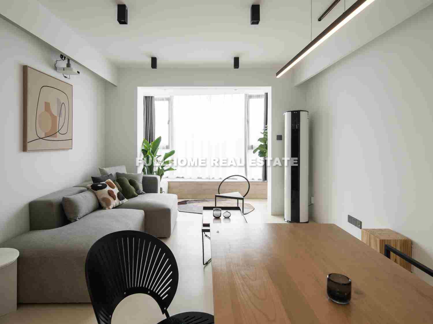 First Block - 2 bedroom apartment in Shanghai, Jing An, Downtown