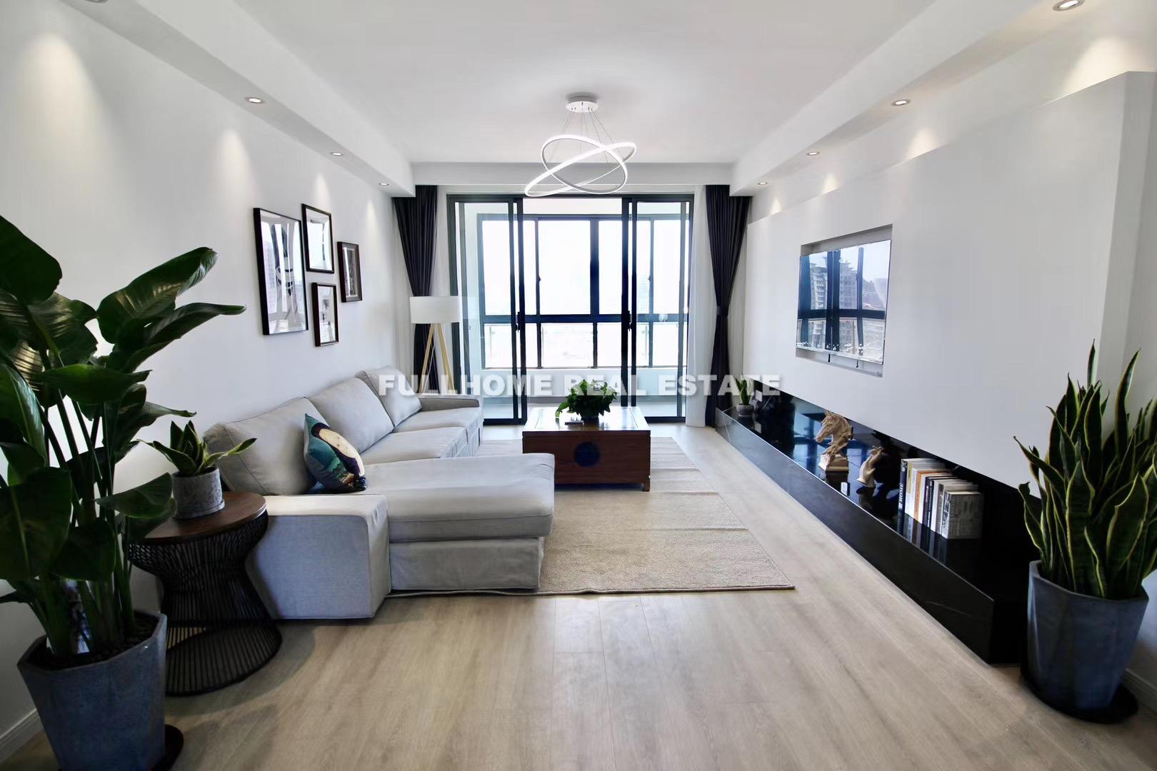 Top Of City - 2 bedroom apartment in Shanghai, People Square, Downtown