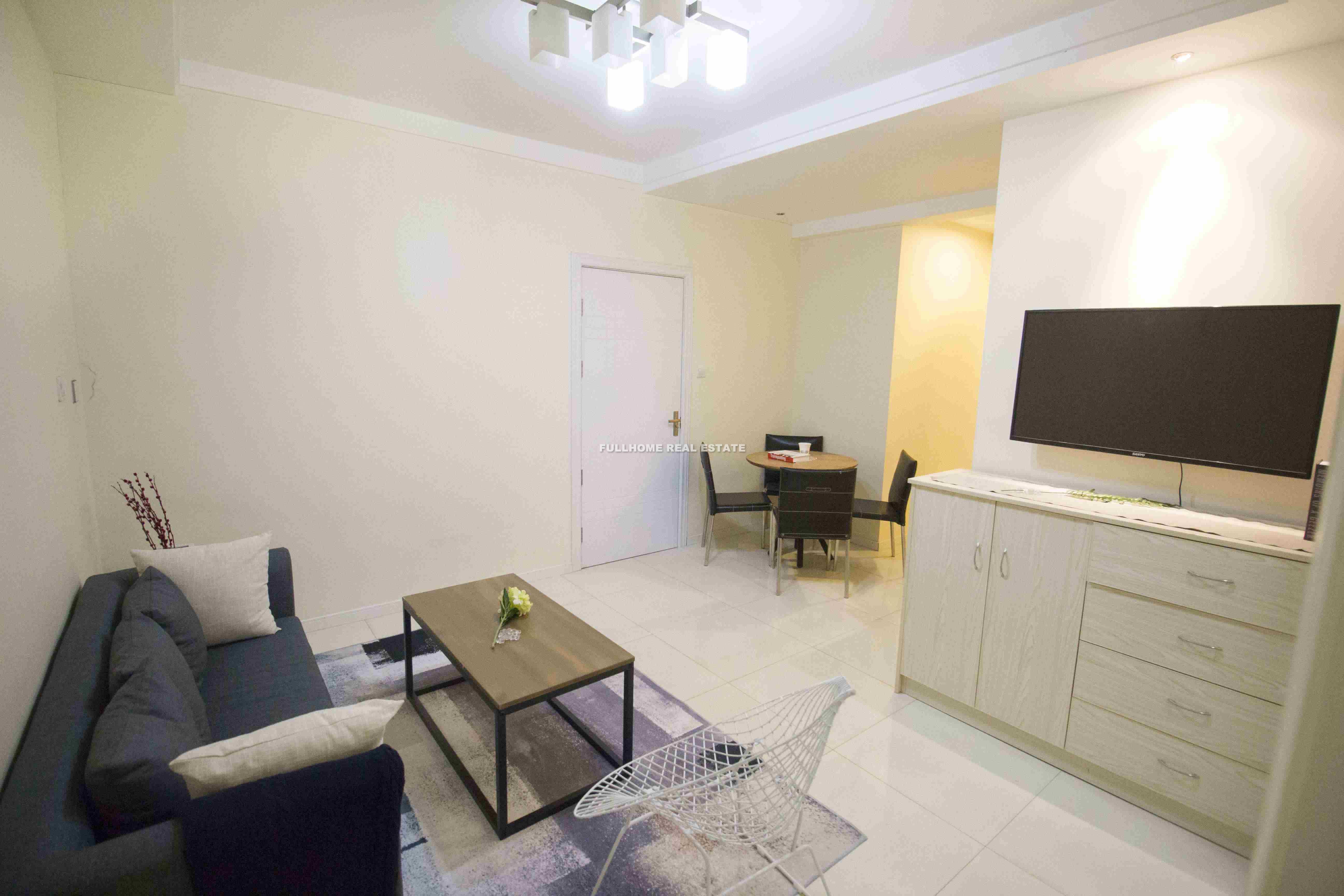 Same compound: Ruijin Zun Di, 2 bedrooms in Shanghai