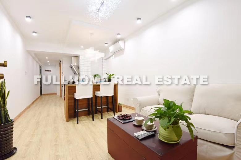 Lane 100-2000 West Nan Jing Road Old House - 1 bedroom apartment in Shanghai, Downtown, Downtown