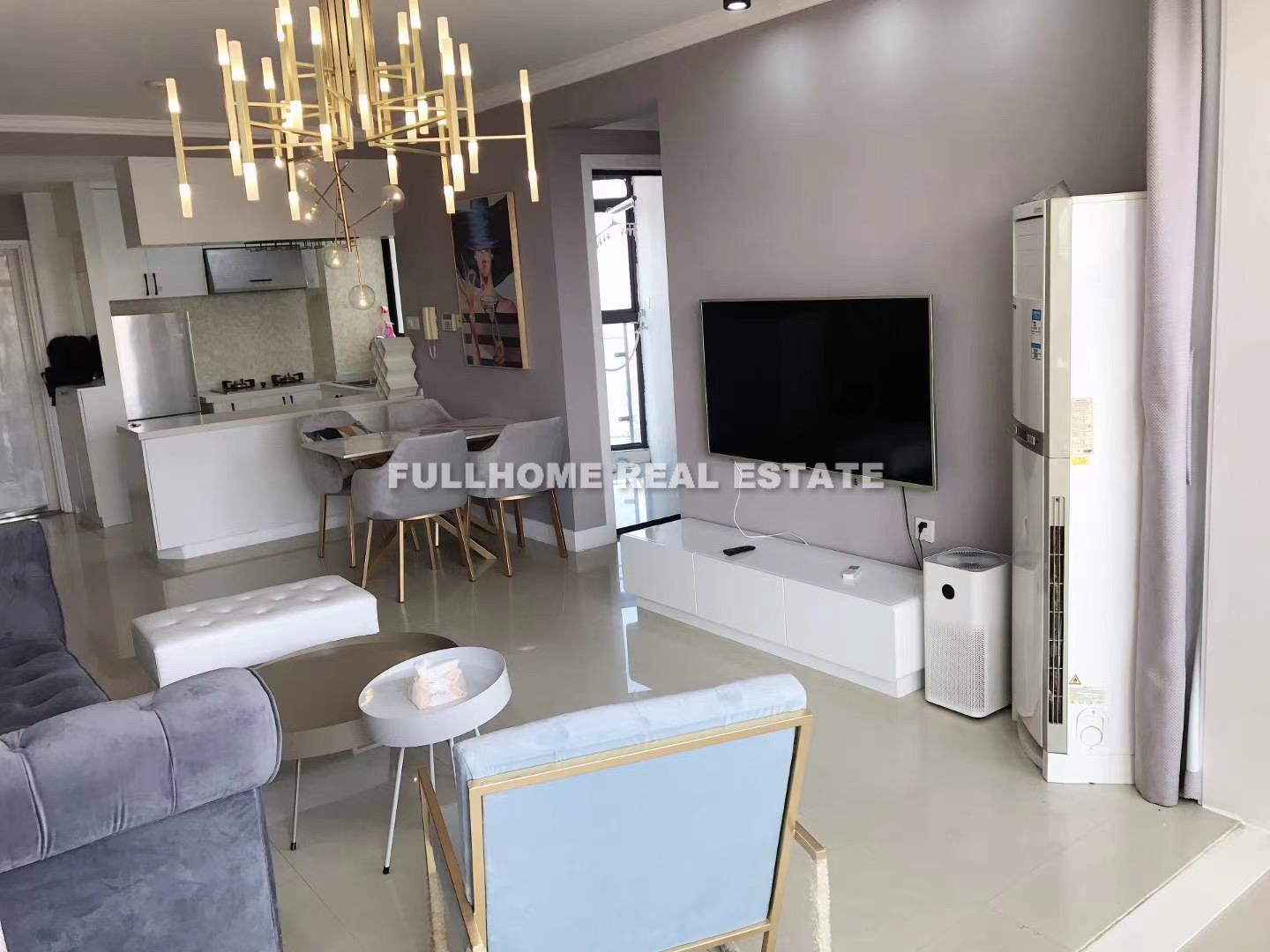 Zhong Yuan Liang Wan Cheng - 2 bedroom apartment in Shanghai, Putuo, Downtown