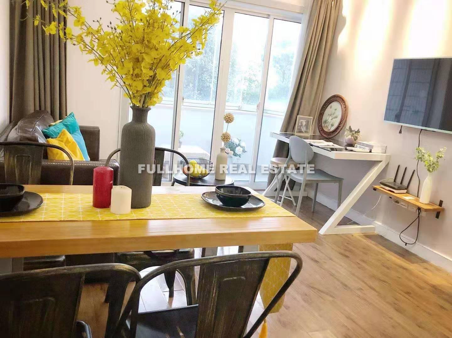 Haihua Garden - 4 bedroom apartment in Shanghai, Downtown, Downtown