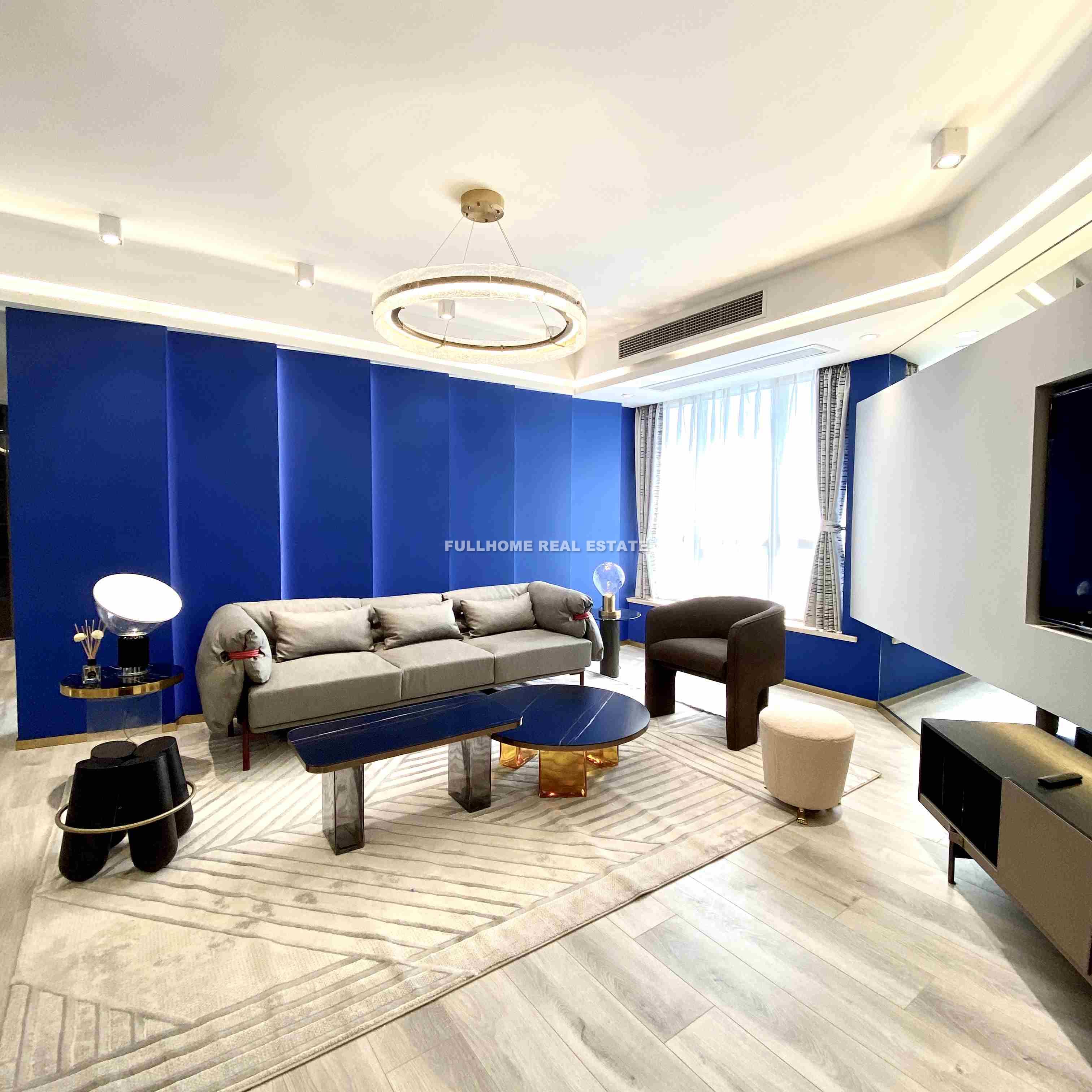 Same compound: Huangdu Garden, 3 bedrooms in Shanghai