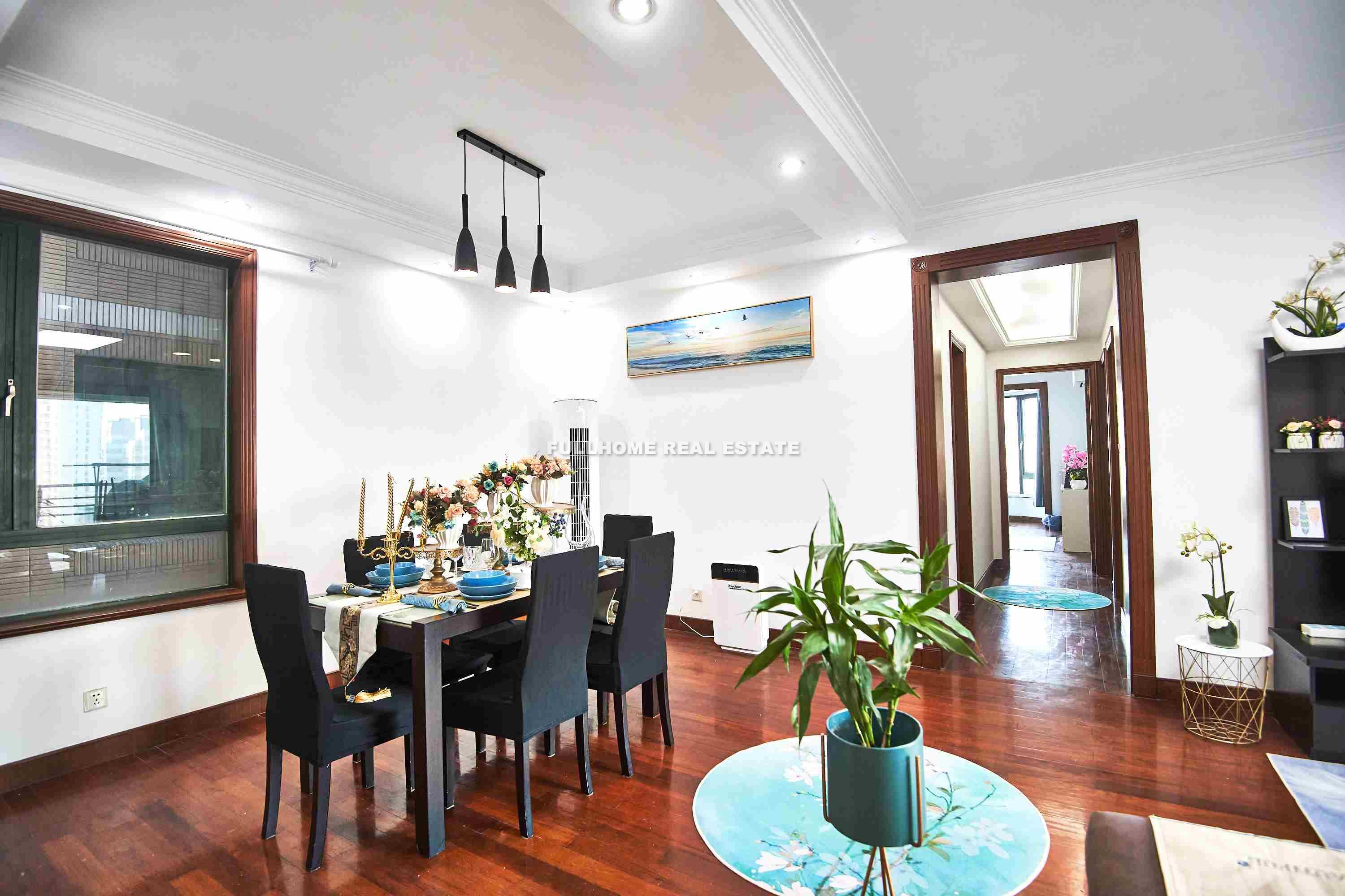 Novel Garden - 4 bedroom apartment in Shanghai, Xujiahui, Downtown