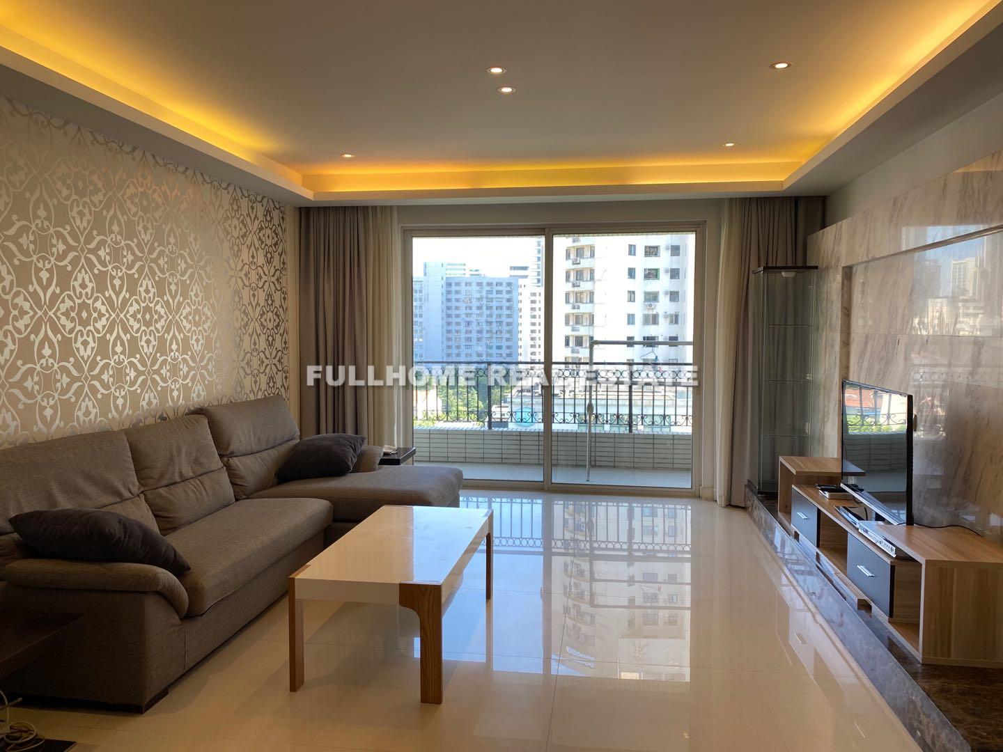 City Castle - 3 bedroom apartment in Shanghai, Jing An, Downtown