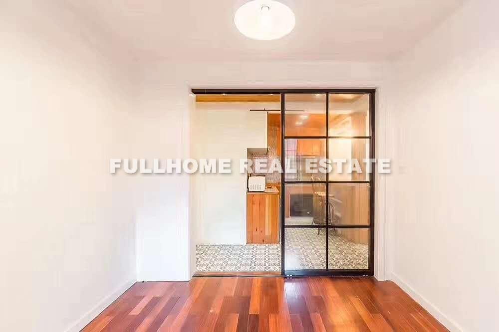 Lane 1-1000 South Shanxi Road Old House - Interior view 4, Shanghai rental property
