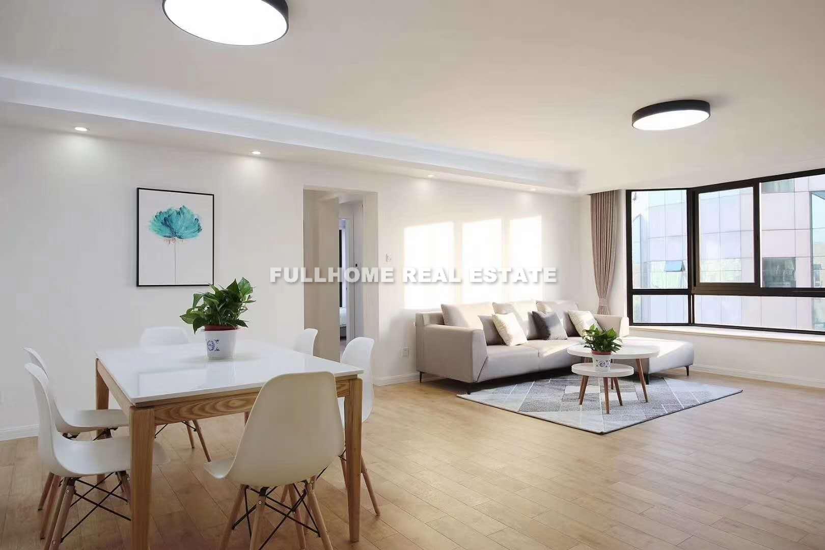 Yuhua Apartment - 3 bedroom apartment in Shanghai, FFC, Downtown