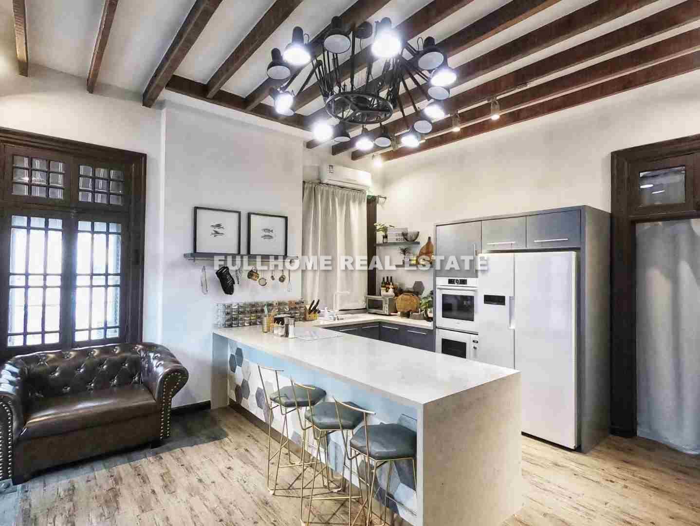 No.1-1000 Xikang Road Old House	 - 2 bedroom apartment in Shanghai, FFC, Downtown