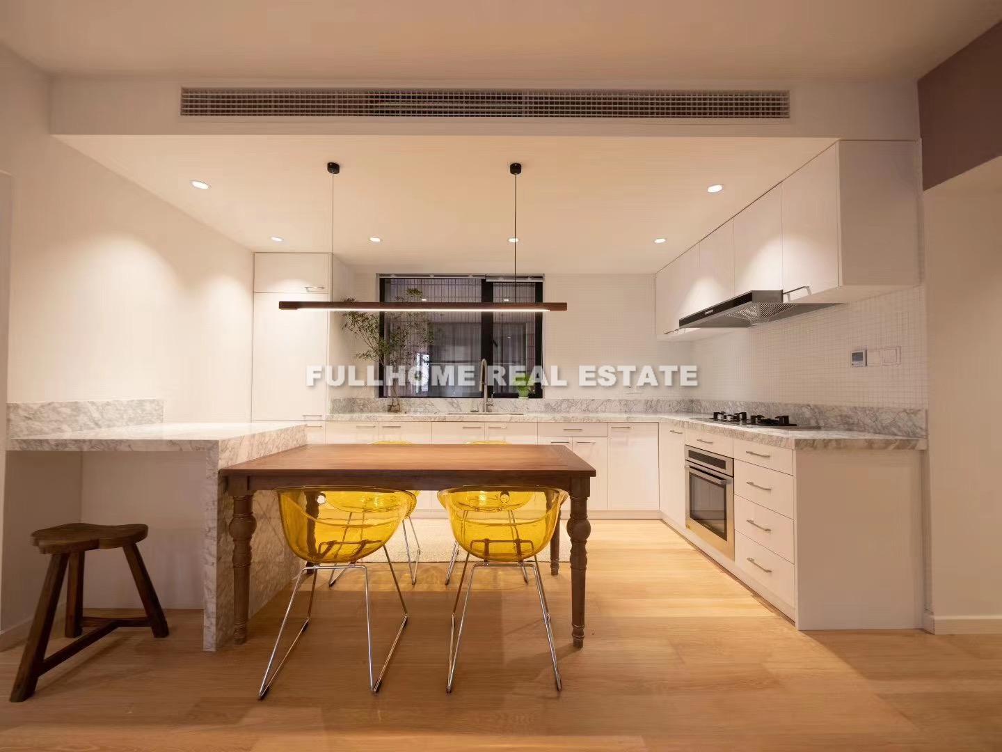 San He Garden - 3 bedroom apartment in Shanghai, Jing An, Downtown